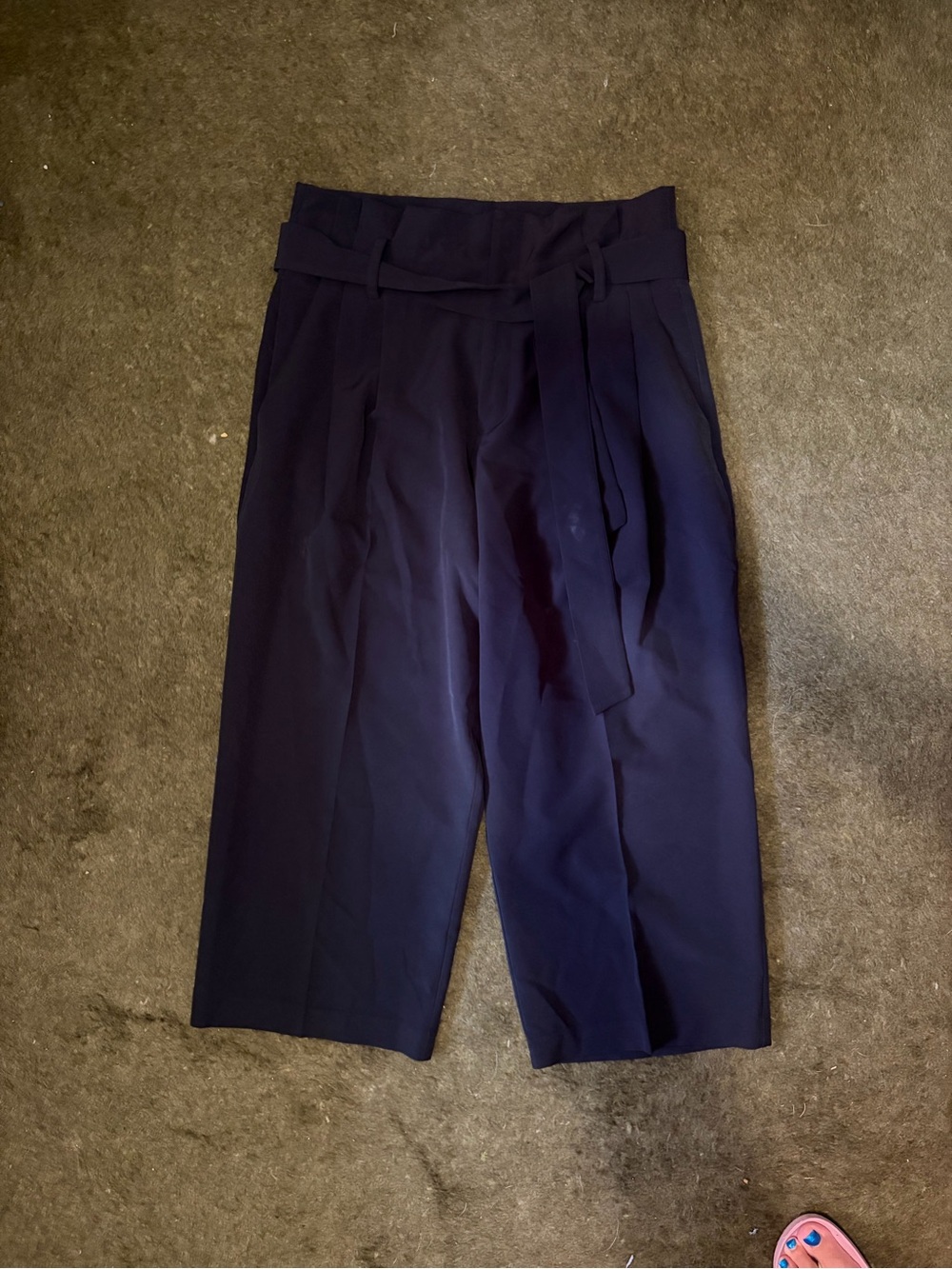 Black High-Waist Pleated Men’s Trousers with Belt